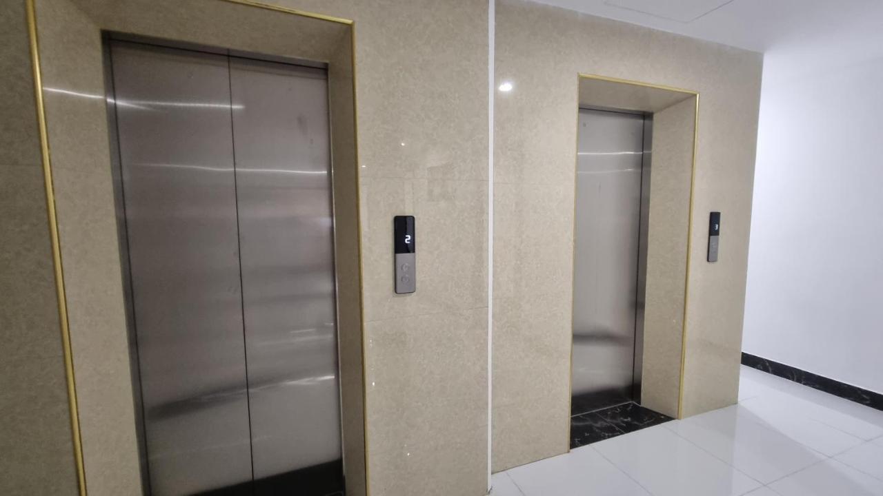 Era Apartment Khuc Thua Du Ханой Екстер'єр фото