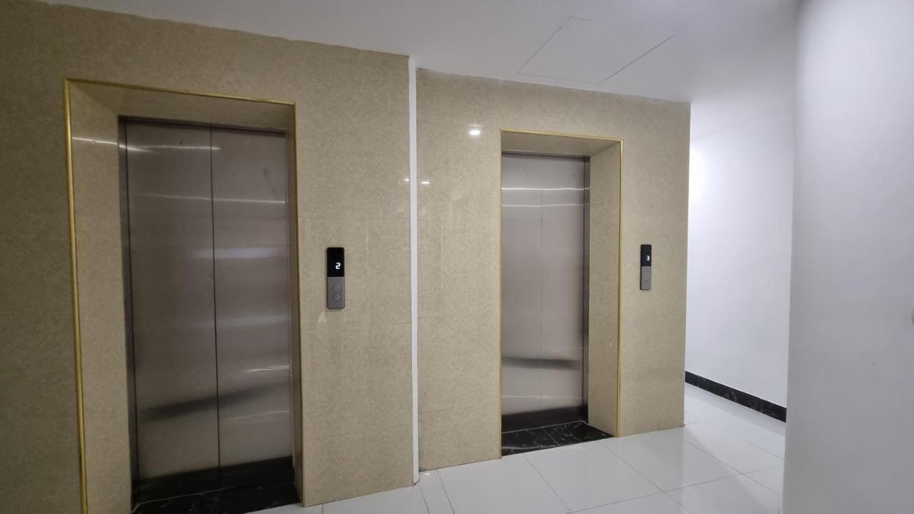 Era Apartment Khuc Thua Du Ханой Екстер'єр фото