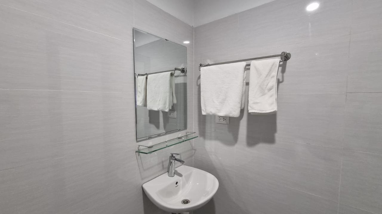 Era Apartment Khuc Thua Du Ханой Екстер'єр фото